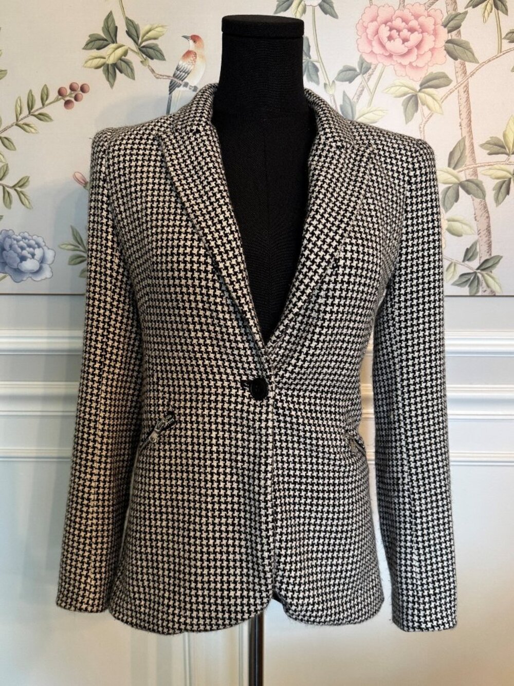 L'Agence Black & White Candra Houndstooth blazer. Size 0. Great condition - Picture 3 of 8